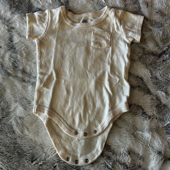 Yoga Sprout 4 pack Short-Sleeve Onesies (boys) 6-9 month - Picture 5 of 6